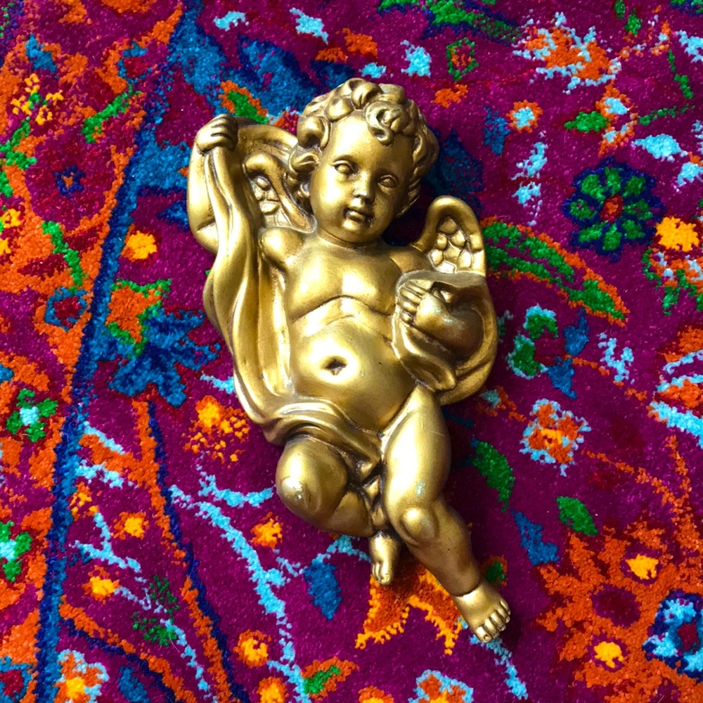 1 Winged Cherub Wall Plaque